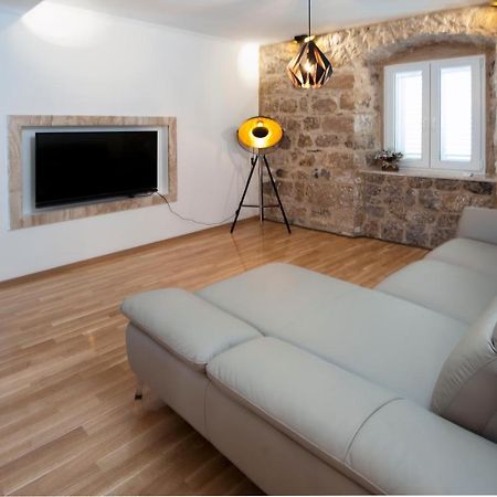 Apartment Antea Sinj Exterior foto
